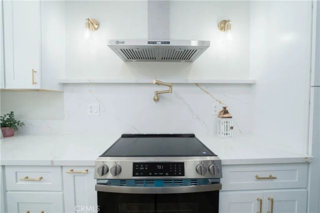 1205 Via Del Cerro, Vista, CA 92084