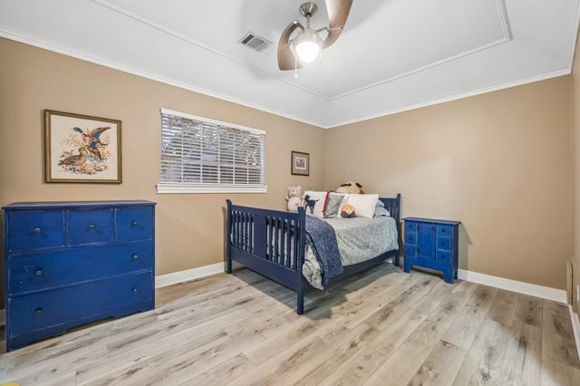 19235 Kessington Lane, Houston, TX 77094
