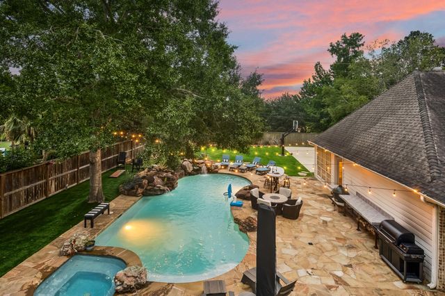 19235 Kessington Lane, Houston, TX 77094