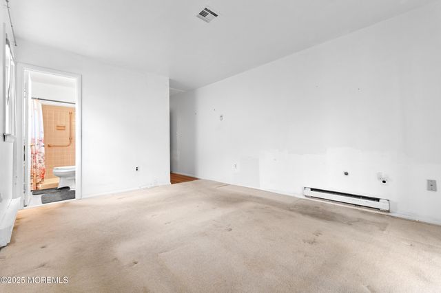 170 Courtshire Drive, Brick, NJ 08723