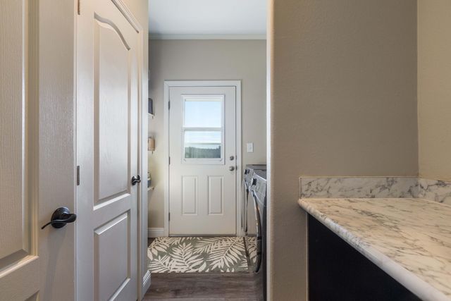 143 Nm 217, Edgewood, NM 87015