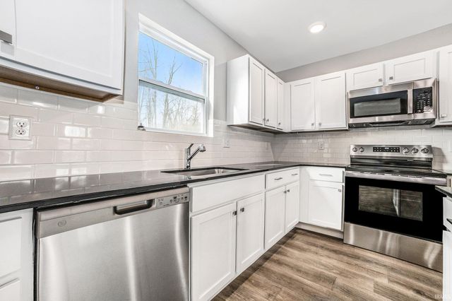 23179 Rumford Drive, South Bend, IN 46628