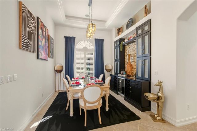 8977 Crooked Stick CT, Naples, FL 34113