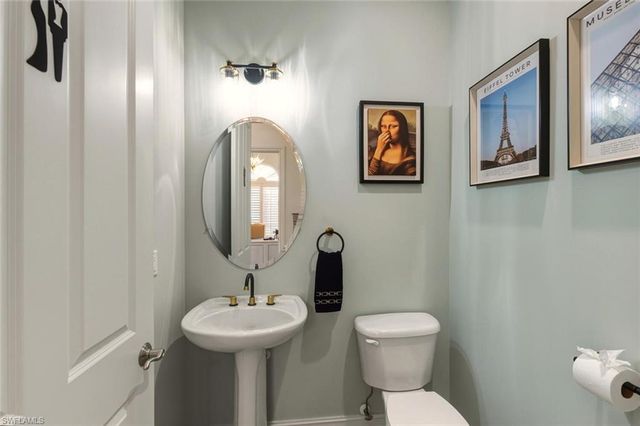 8977 Crooked Stick CT, Naples, FL 34113