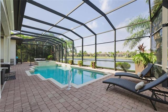 8977 Crooked Stick CT, Naples, FL 34113