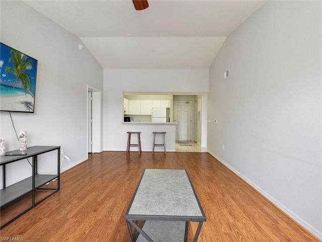 8284 Key Royal CIR 1331, Naples, FL 34119