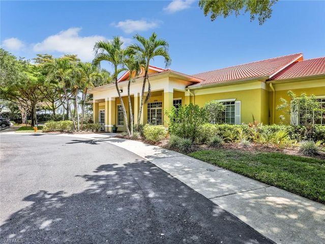 8284 Key Royal CIR 1331, Naples, FL 34119