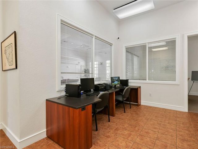 8284 Key Royal CIR 1331, Naples, FL 34119