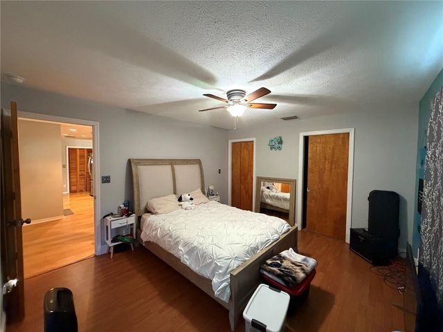 18619 YOCAM AVENUE, Lutz, FL 33549