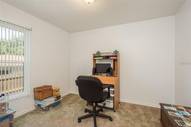 18619 YOCAM AVENUE, Lutz, FL 33549