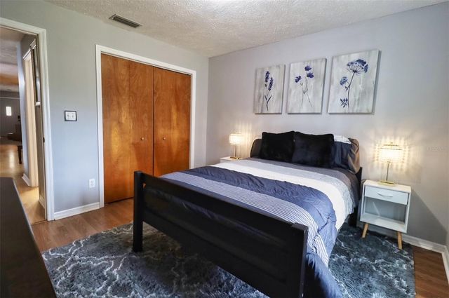 18619 YOCAM AVENUE, Lutz, FL 33549