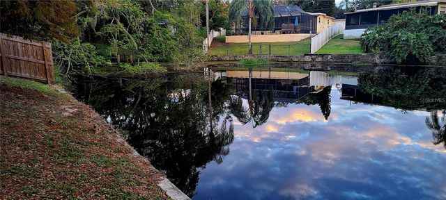 18619 YOCAM AVENUE, Lutz, FL 33549