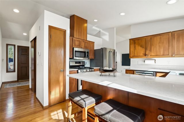 5430 170th Place SW, Lynnwood, WA 98037