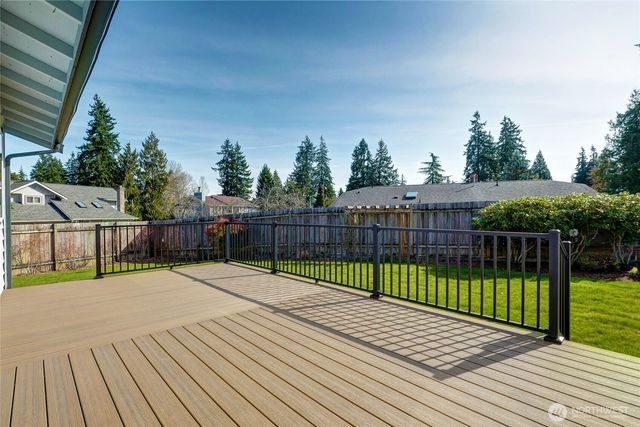 5430 170th Place SW, Lynnwood, WA 98037