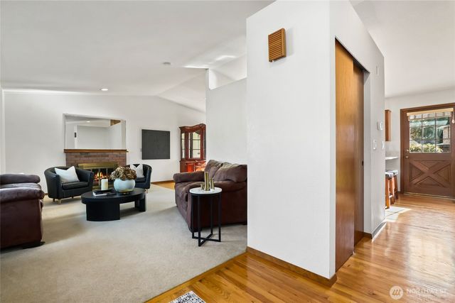 5430 170th Place SW, Lynnwood, WA 98037