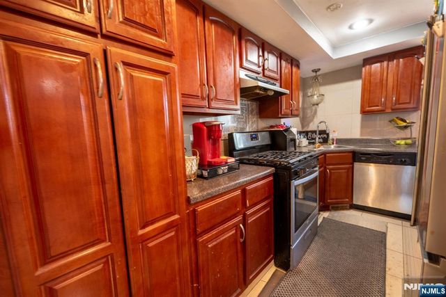 233-12 Nesbit Terrace, Irvington, NJ 07111