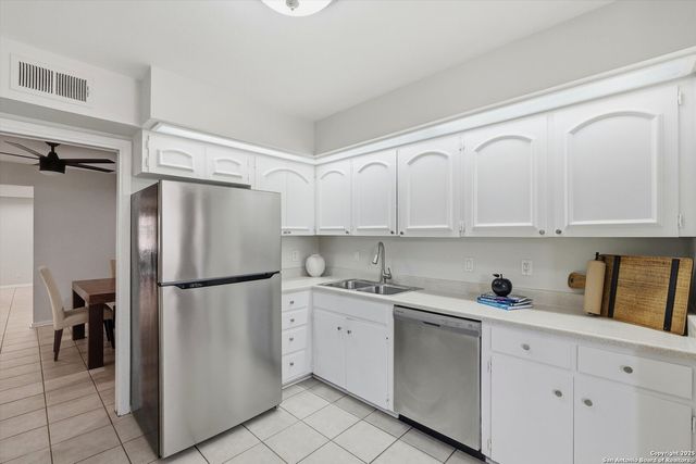 7500 Callaghan Rd Apt 337, San Antonio, TX 78229