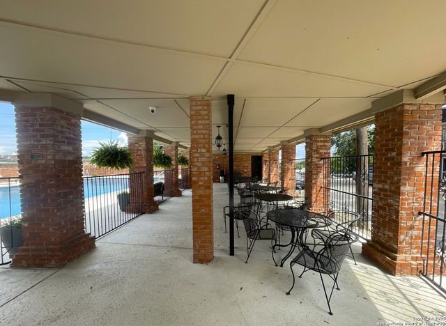 7500 Callaghan Rd Apt 337, San Antonio, TX 78229