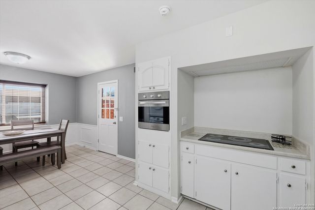 7500 Callaghan Rd Apt 337, San Antonio, TX 78229