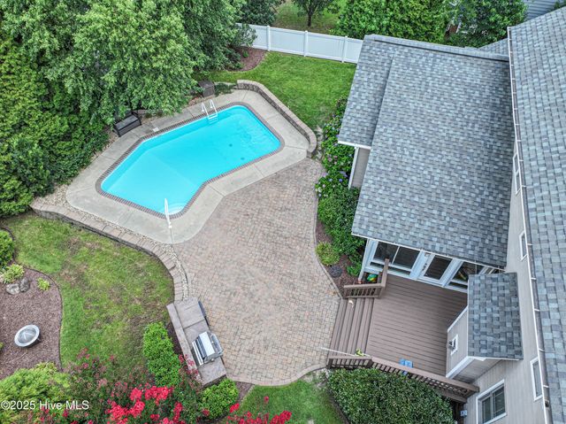 3729 Colony Woods Drive, Greenville, NC 27834