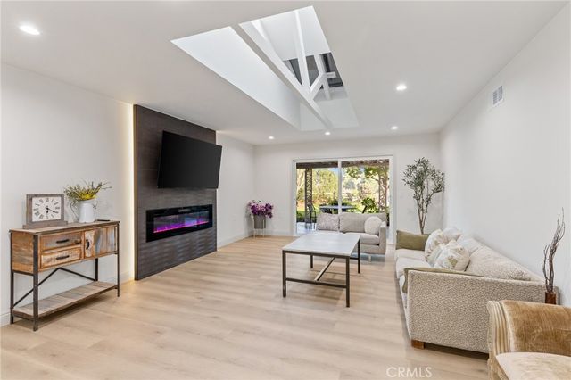 3422 Calle Azul A, Laguna Woods, CA 92637