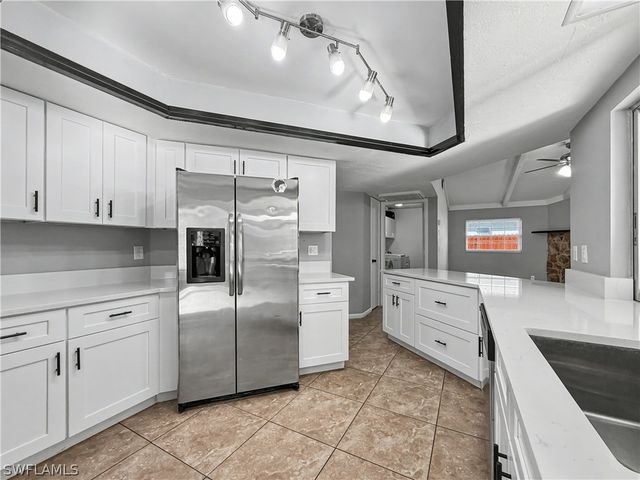 7658 Laurel Valley RD, Fort Myers, FL 33967