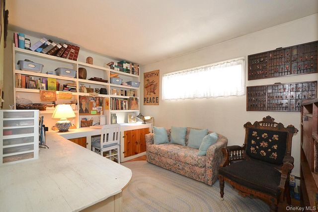 11 Cherokee Street, Massapequa, NY 11758