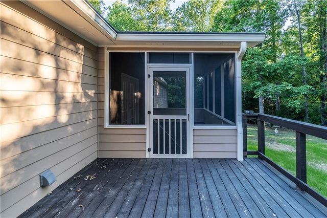 1633 Cole Creek Rd, Dallas, GA 30157