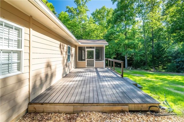 1633 Cole Creek Rd, Dallas, GA 30157
