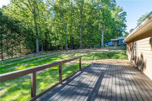 1633 Cole Creek Rd, Dallas, GA 30157