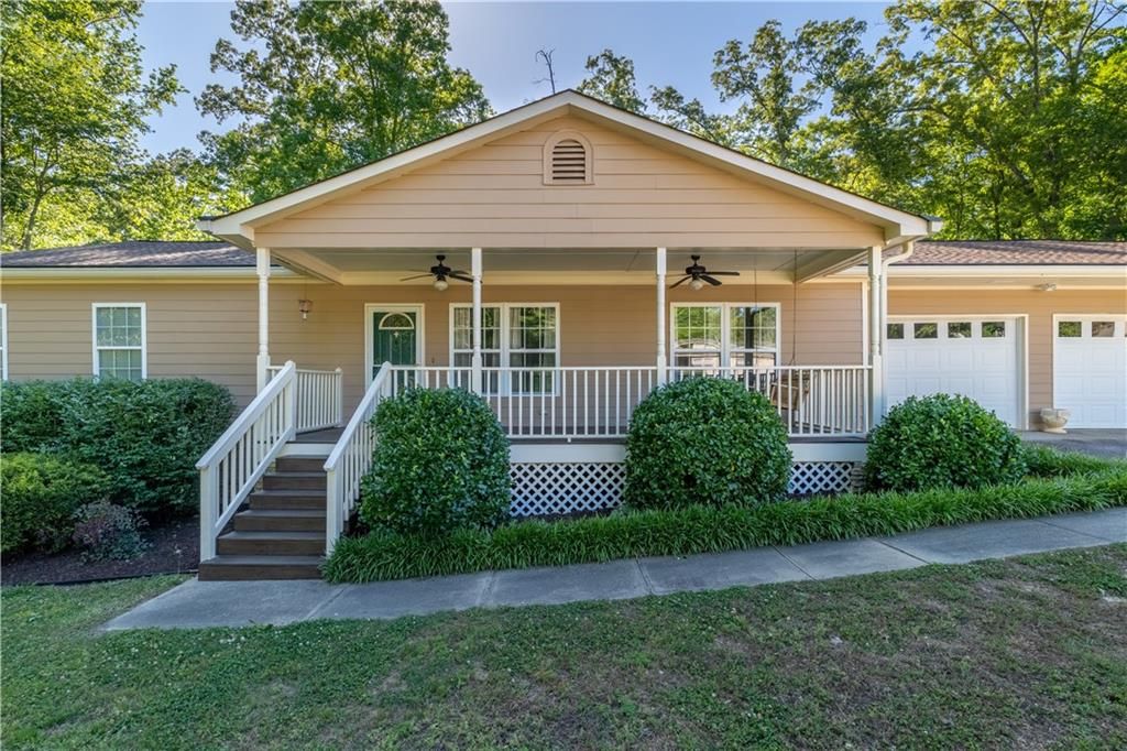 1633 Cole Creek Rd, Dallas, GA 30157