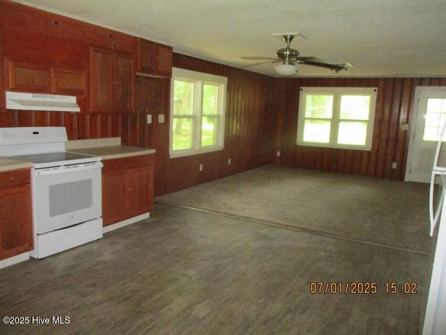 166 N Nc 11 And 903 Highway, Kenansville, NC 28349