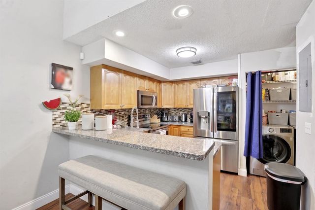 7208 Sportsmans Drive, North Lauderdale, FL 33068