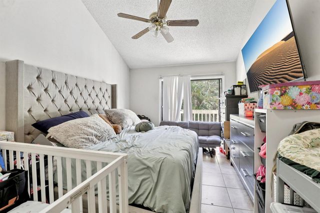 7208 Sportsmans Drive, North Lauderdale, FL 33068