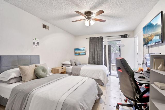 7208 Sportsmans Drive, North Lauderdale, FL 33068