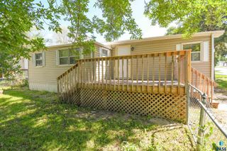 6404 W Sandalwood Pl, Sioux Falls, SD 57107