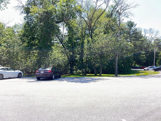 3 Bridgeview Cir 55, Tyngsborough, MA 01879