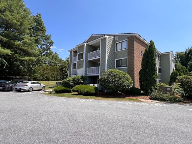 3 Bridgeview Cir 55, Tyngsborough, MA 01879