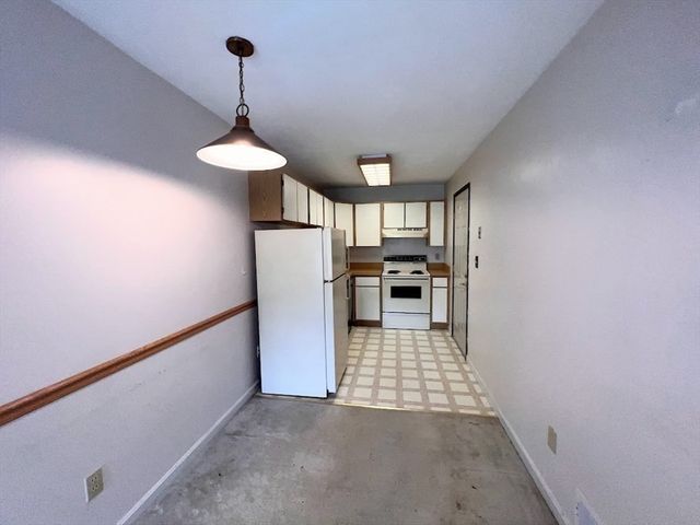 3 Bridgeview Cir 55, Tyngsborough, MA 01879