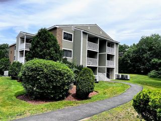 3 Bridgeview Cir 55, Tyngsborough, MA 01879