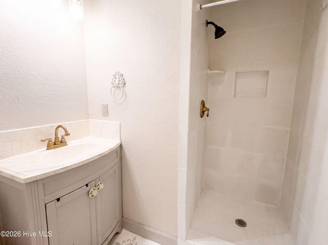 172 Gardenia Court, Marble, NC 28905