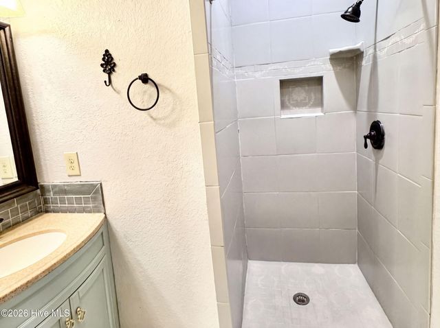 172 Gardenia Court, Marble, NC 28905