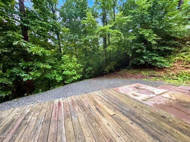 172 Gardenia Court, Marble, NC 28905