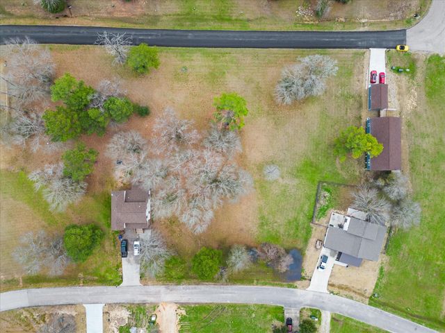 151 Wildwood Lake Drive, Huntsville, TX 77340