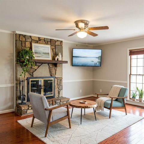 9870 Robinwood Lane, Roswell, GA 30075