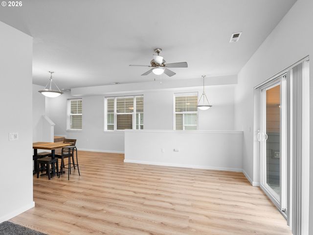 10820 Sw HUNTINGTON Ave, Tigard, OR 97223