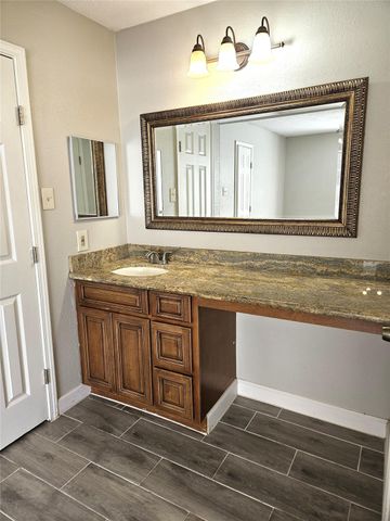 16927 Barkentine Lane, Friendswood, TX 77546