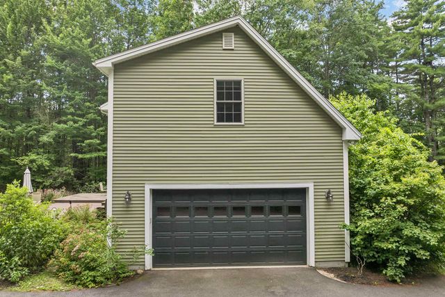17 Federal Corner Road, Tuftonboro, NH 03816