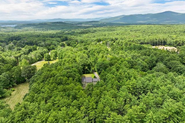 17 Federal Corner Road, Tuftonboro, NH 03816