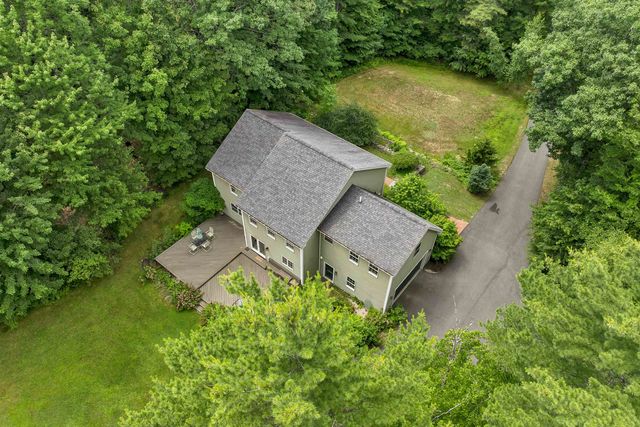 17 Federal Corner Road, Tuftonboro, NH 03816